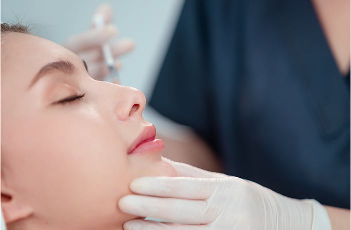 顎のヒアルロン酸注射